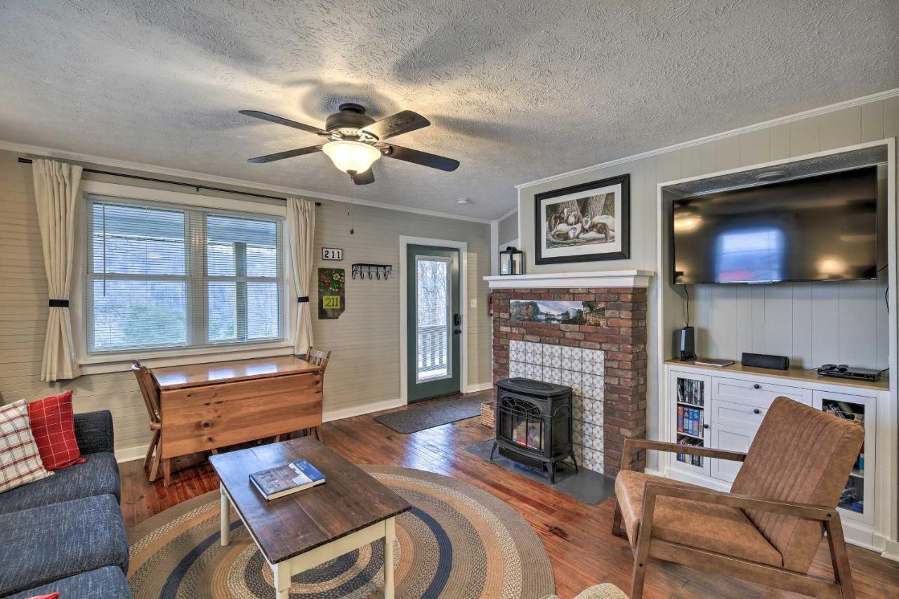 Cozy Fries Escape With Mountain And River Views! Galax Exterior foto